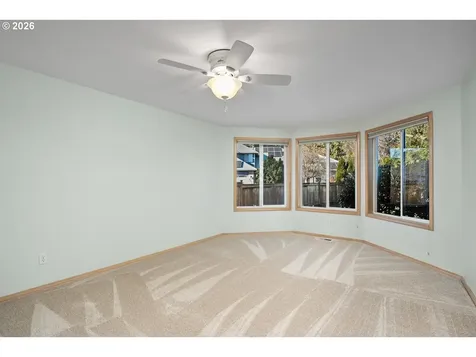 8203 SW Matthew Park Street Portland OR 97224