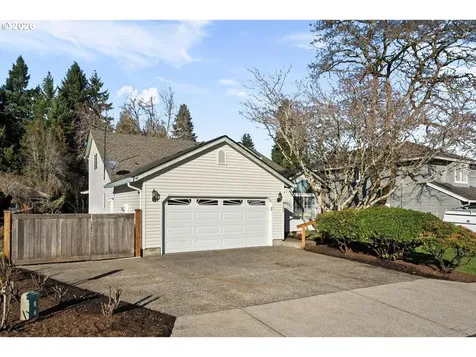 8203 SW Matthew Park Street Portland OR 97224