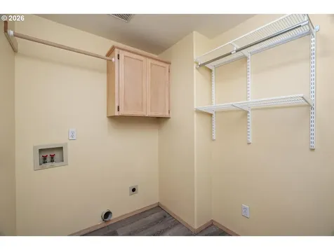8203 SW Matthew Park Street Portland OR 97224