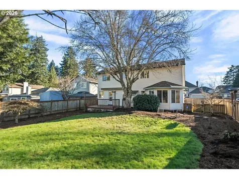 8203 SW Matthew Park Street Portland OR 97224