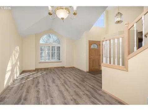 8203 SW Matthew Park Street Portland OR 97224