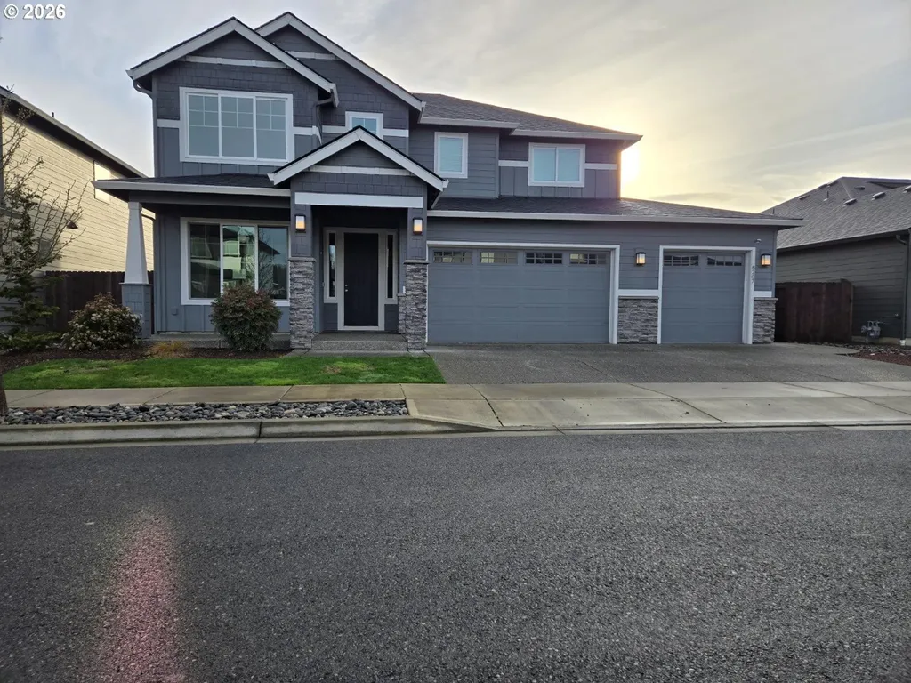 8207 NE 168th Place Vancouver WA 98682