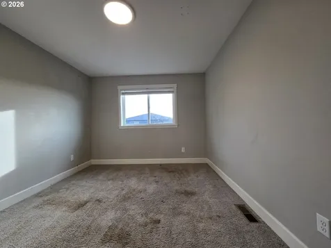 8207 NE 168th Place Vancouver WA 98682