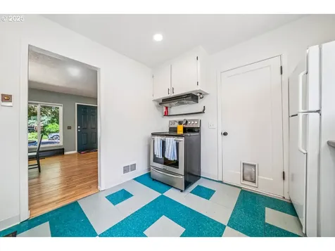 128 NE 127th Avenue Portland OR 97230