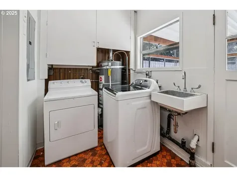 128 NE 127th Avenue Portland OR 97230
