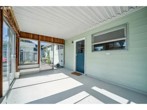 128 NE 127th Avenue Portland OR 97230