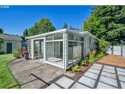 128 NE 127th Avenue Portland OR 97230