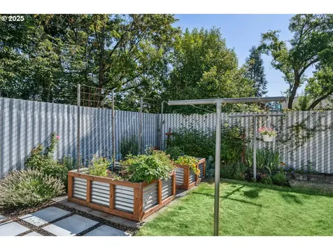 128 NE 127th Avenue Portland OR 97230