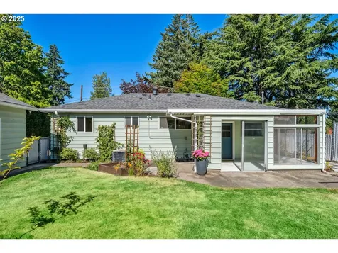 128 NE 127th Avenue Portland OR 97230