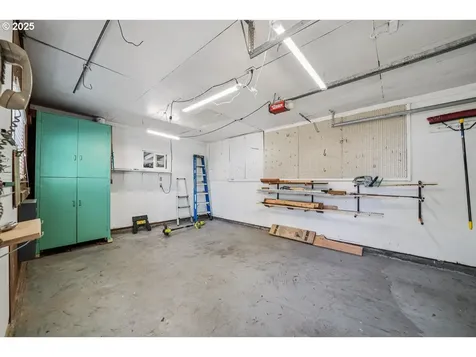 128 NE 127th Avenue Portland OR 97230