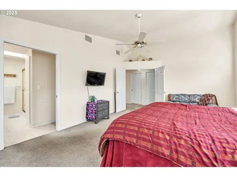 2954 Brett Loop Eugene OR 97404