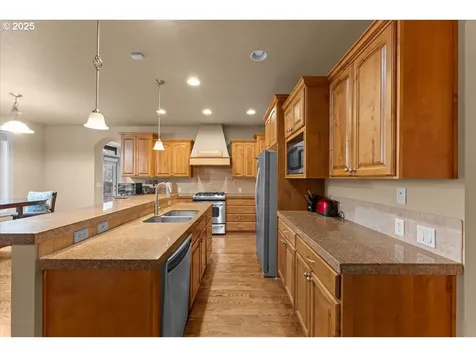 15485 SW Willamette Valley Court Beaverton OR 97007