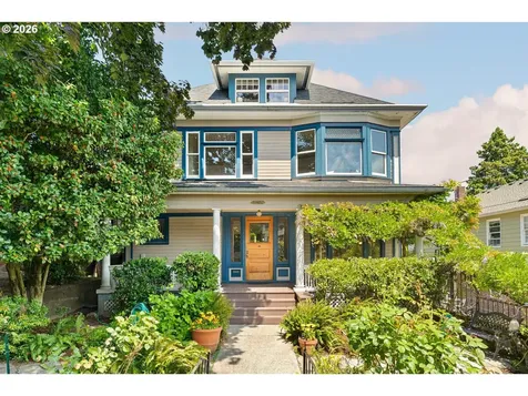 2425 NW Johnson Street Portland OR 97210