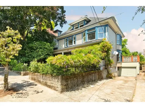 2425 NW Johnson Street Portland OR 97210