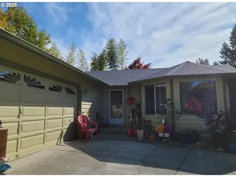 1523 NW Thompson Way Grants Pass OR 97526