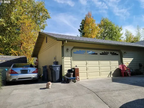 1523 NW Thompson Way Grants Pass OR 97526