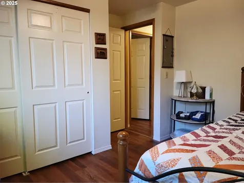 1523 NW Thompson Way Grants Pass OR 97526