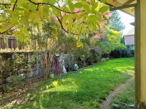 1523 NW Thompson Way Grants Pass OR 97526