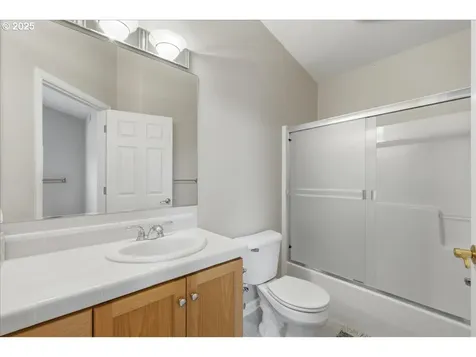 15001 NW Elaina Lane Portland OR 97229
