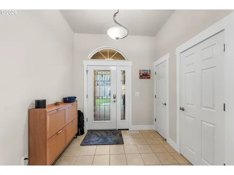 554 Oak Valley Loop Winchester OR 97495
