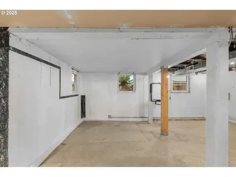 1126 SE 16th Avenue Portland OR 97214