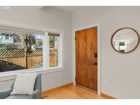 1126 SE 16th Avenue Portland OR 97214