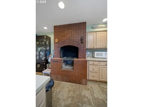 3010 Longwood Drive Reedsport OR 97467