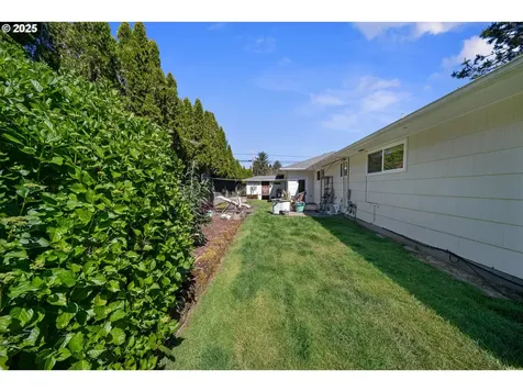 3010 Longwood Drive Reedsport OR 97467