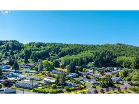 3010 Longwood Drive Reedsport OR 97467
