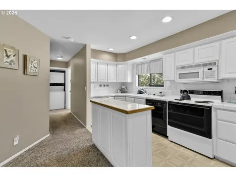 46725 Goodpasture Road Vida OR 97488