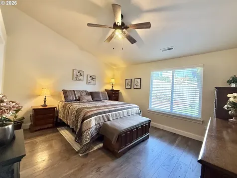 1032 40th Street Washougal WA 98671