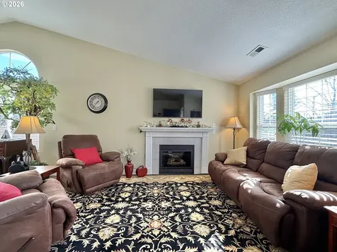 1032 40th Street Washougal WA 98671