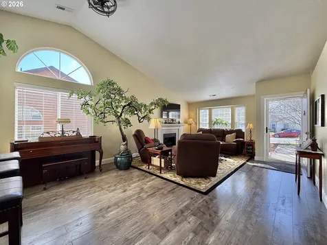 1032 40th Street Washougal WA 98671
