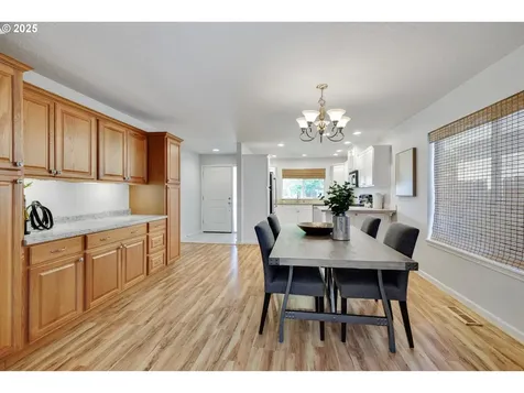 2731 Baines Boulevard Hubbard OR 97032