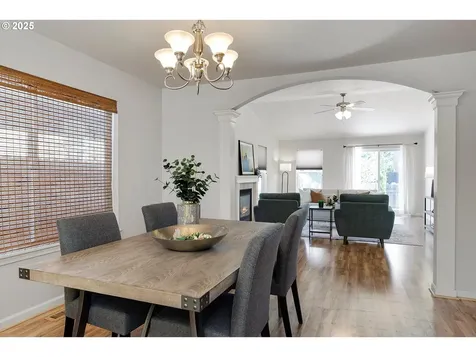 2731 Baines Boulevard Hubbard OR 97032