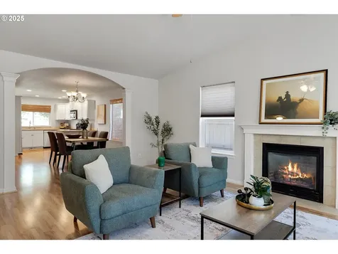 2731 Baines Boulevard Hubbard OR 97032