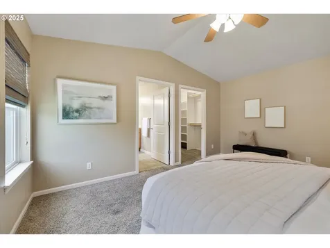 2731 Baines Boulevard Hubbard OR 97032