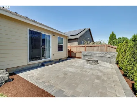 2731 Baines Boulevard Hubbard OR 97032