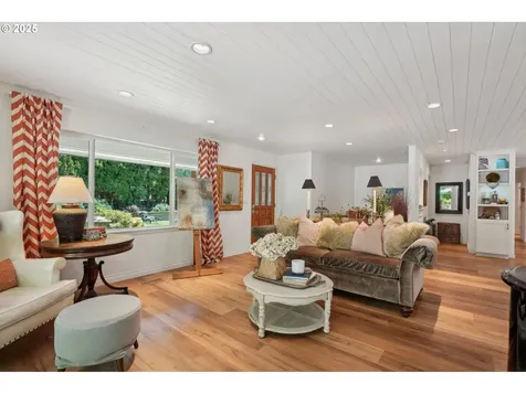 15785 SW Bull Mountain Road Portland OR 97224