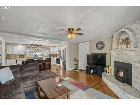 1425 NE Garden Court Keizer OR 97303