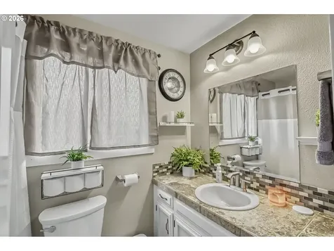 1425 NE Garden Court Keizer OR 97303