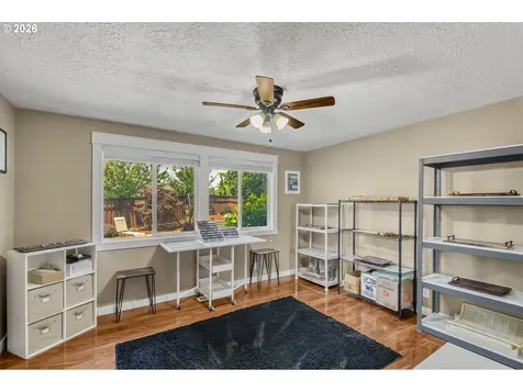1425 NE Garden Court Keizer OR 97303