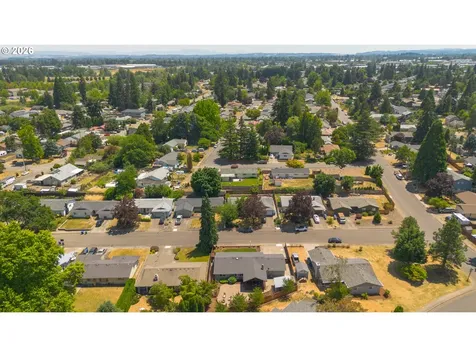 1425 NE Garden Court Keizer OR 97303
