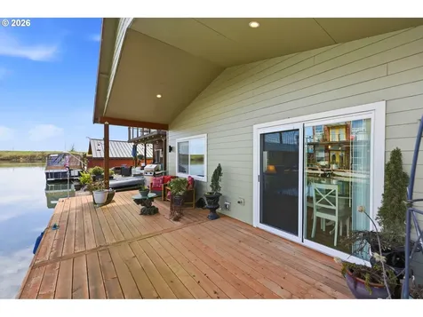 34326 Johnsons Landing Road Scappoose OR 97056
