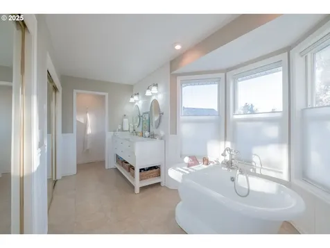 925 Scepter Court NE Salem OR 97301