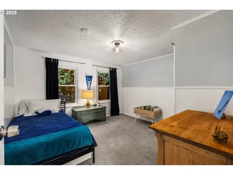 1112 NE 160th Avenue Portland OR 97230
