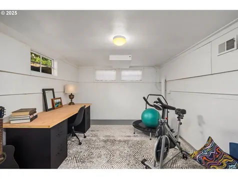 1112 NE 160th Avenue Portland OR 97230