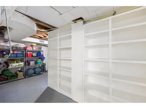 1112 NE 160th Avenue Portland OR 97230