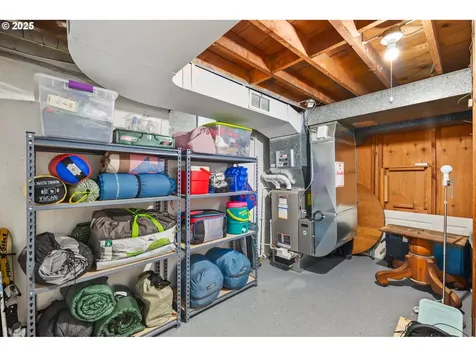 1112 NE 160th Avenue Portland OR 97230