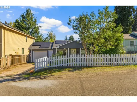 1112 NE 160th Avenue Portland OR 97230